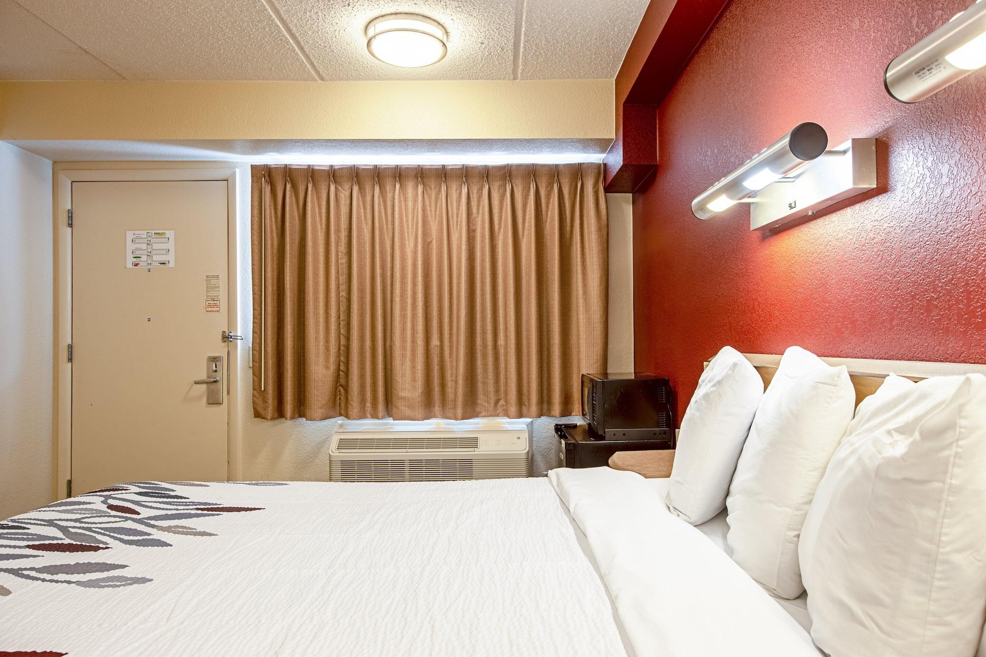 Red Roof Inn Джонсон Сити Экстерьер фото